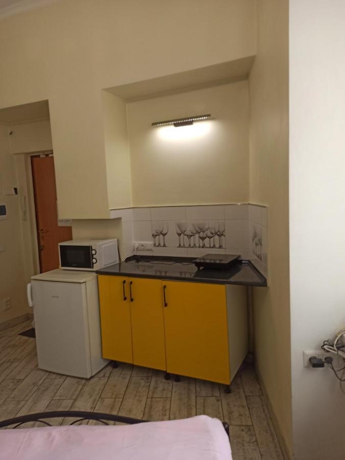 לבוב Smart Yellow Apartment-15 Хв Від Жд Вокзалу מראה חיצוני תמונה